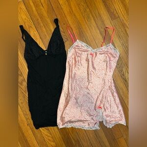 Bundle of 2 women’s nighties